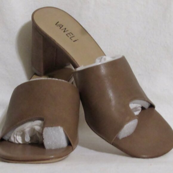 NEW Ladies VANELI Brown Leather Thong Sandals Heels Shoes 10 M Orig $175 - Picture 2 of 7